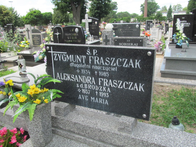 Mariusz Fraszczak 1968 Zduńska Wola parafia - Grobonet - Wyszukiwarka osób pochowanych