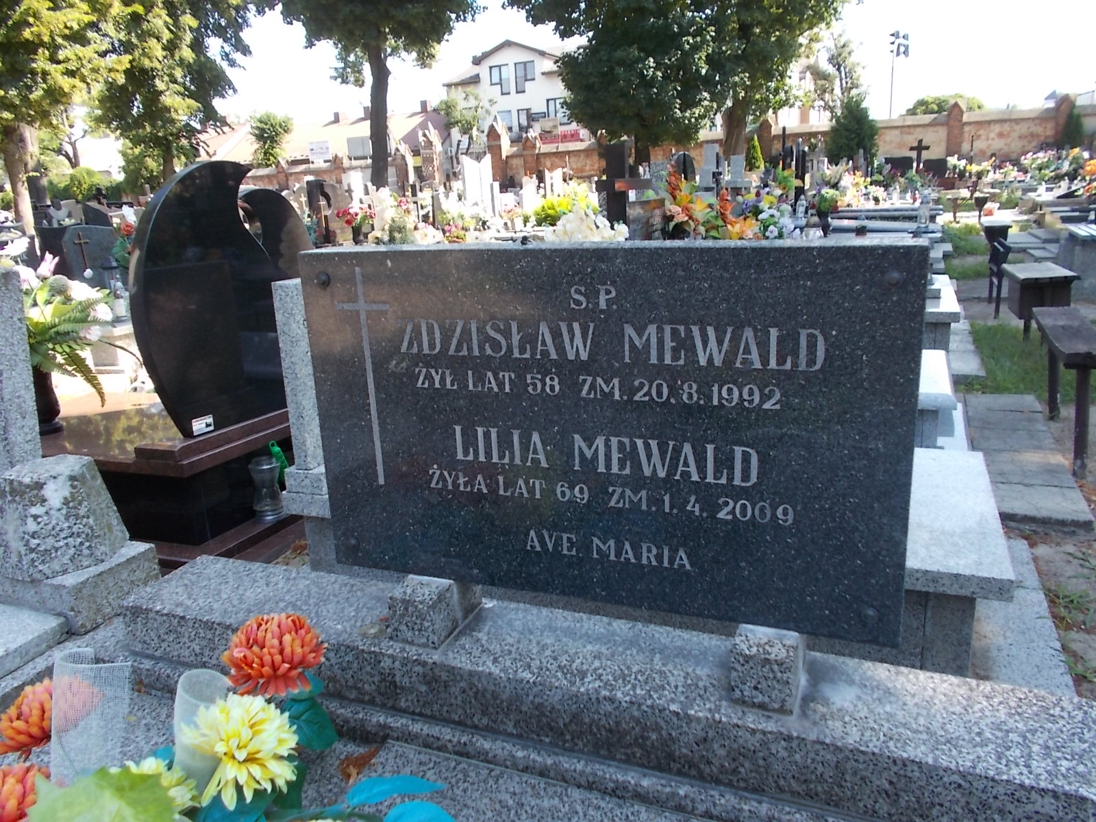 Lilia Mewald Zduńska Wola parafia - Grobonet - Wyszukiwarka osób pochowanych