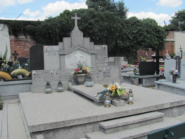 Grób Leokadia Skrzydlewska