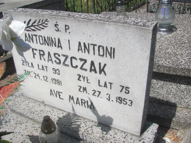 Antonina Fraszczak Zduńska Wola parafia - Grobonet - Wyszukiwarka osób pochowanych